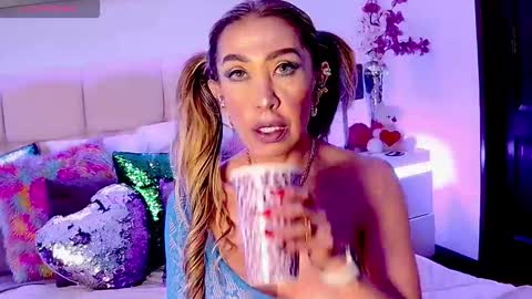 EvelynaGrey online show from 11.06.25