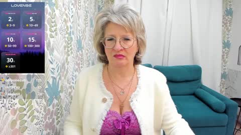 Evelyn online show from 12.18.24