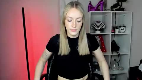 evelynblond online show from 02.24.26