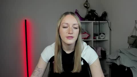 evelynblond online show from 04.09.26