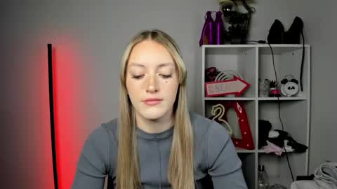 evelynblond online show from 05.12.26