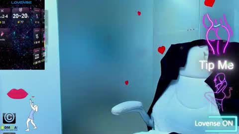 Snapshot of evelyne_rose chatting on 10.22.25 evelyne_rose online show from 10.22.25