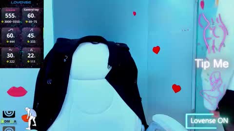 Snapshot of evelyne_rose chatting on 11.21.25 evelyne_rose online show from 11.21.25