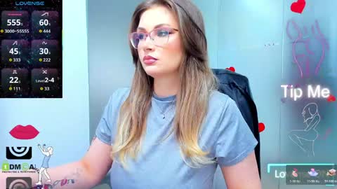 Snapshot of evelyne_rose chatting on 05.20.26 evelyne_rose online show from 05.20.26