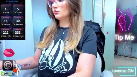 Snapshot of evelyne_rose chatting on 05.24.26 evelyne_rose online show from 05.24.26