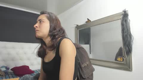 Snapshot of evelynesex chatting on 10.09.25 Evelyne online show from 10.09.25