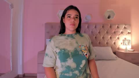 Evelyn Woods online show from 12.17.24