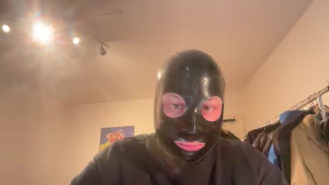 Snapshot of everevan chatting on 05.16.26 EverLatex online show from 05.16.26