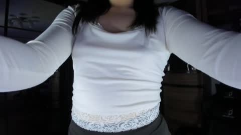 Everlee online show from 02.07.25