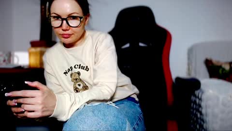 Goddes 1 online show from 04.20.26