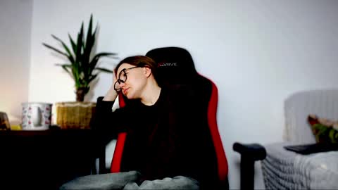 Goddes 1 online show from 04.21.26