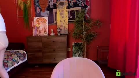 evi_brook online show from 05.20.26