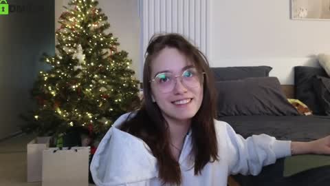 evi_woow online show from 01.16.25