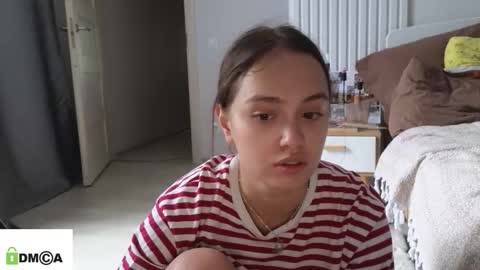 evi_woow online show from 02.28.26