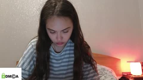 evi_woow online show from 05.20.26