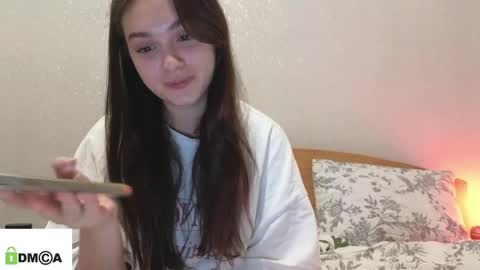evi_woow online show from 05.23.26