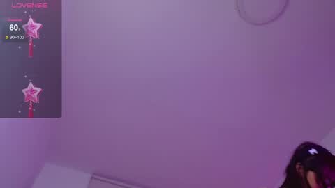 Evie Cloud online show from 12.07.24