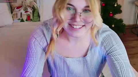 evie_val online show from 12.14.25