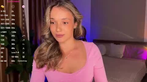 Snapshot of evielina chatting on 07.02.26 evielina online show from 07.02.26