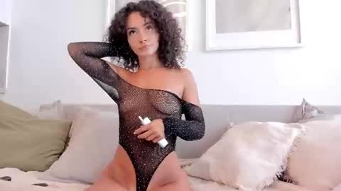 Evienne online show from 07.24.26