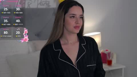 Evie online show from 12.10.24