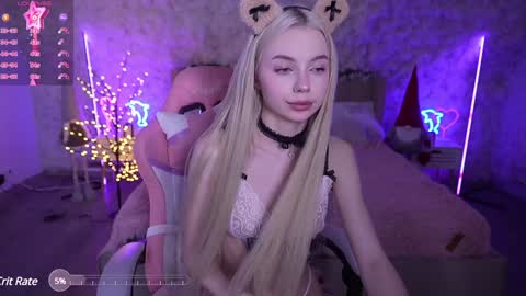 Snapshot of evistarr chatting on 01.16.25 Eva online show from 01.16.25