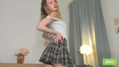 Snapshot of evkasuper chatting on 10.06.25 Eva online show from 10.06.25
