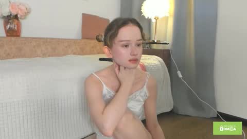 Snapshot of evkasuper chatting on 10.13.25 Eva online show from 10.13.25
