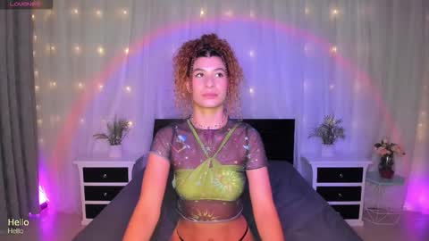 Snapshot of evoletbee chatting on 11.18.25 Evolet online show from 11.18.25