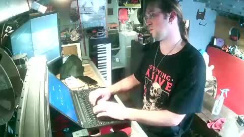 Snapshot of evpierce chatting on 02.19.25 EvPierce online show from 02.19.25