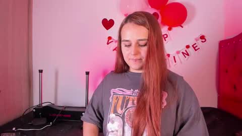 Snapshot of evy_orange1 chatting on 02.12.25 EVY online show from 02.12.25