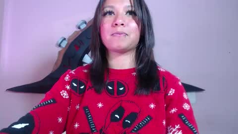 Snapshot of evybubbles_ chatting on 12.02.25 Im Evy online show from 12.02.25