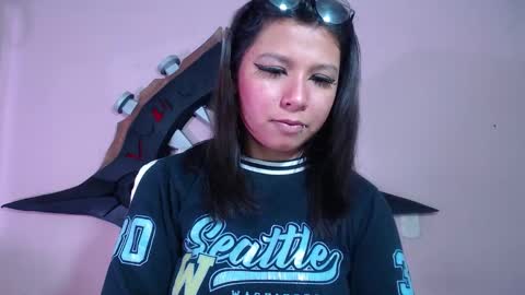 Snapshot of evybubbles_ chatting on 12.05.25 Im Evy online show from 12.05.25