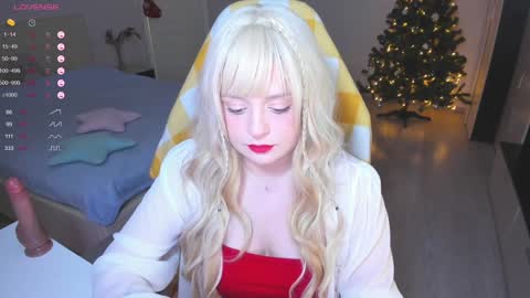 Snapshot of exhoneyangel chatting on 01.04.25  Amy  online show from 01.04.25