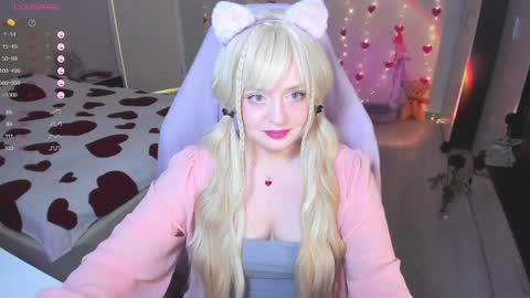 Snapshot of exhoneyangel chatting on 02.04.25  Amy  online show from 02.04.25
