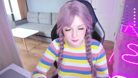 Snapshot of exhoneyangel chatting on 10.10.25  Amy  online show from 10.10.25