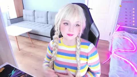 Snapshot of exhoneyangel chatting on 02.26.26 Amy online show from 02.26.26