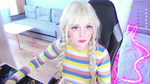 Snapshot of exhoneyangel chatting on 04.01.26 Amy online show from 04.01.26