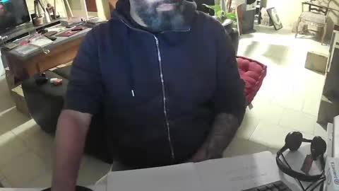 Snapshot of exibdevil chatting on 11.17.25 Gio online show from 11.17.25