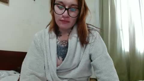 Snapshot of exolizzz66 chatting on 12.31.24 Exolizz online show from 12.31.24