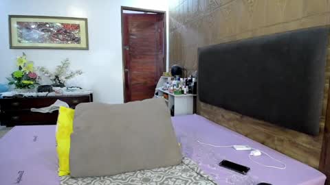 voloptous mommy angel online show from 03.11.25