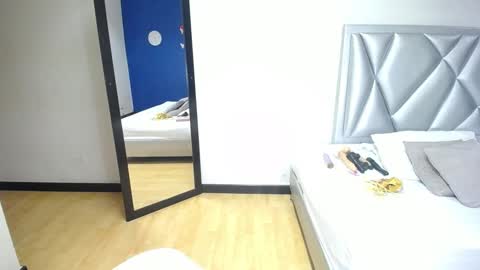 exotic_karmella online show from 02.01.25