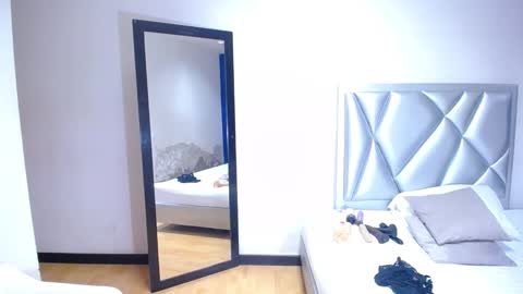 exotic_karmella online show from 02.05.25