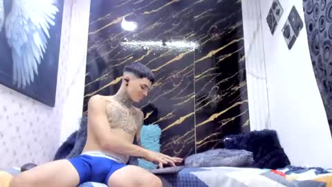 exotichot_couple online show from 06.18.26