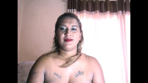 Snapshot of exoticindian37 chatting on 01.10.25 exoticindian37 online show from 01.10.25