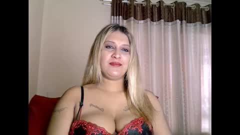 Snapshot of exoticindian37 chatting on 09.30.25 exoticindian37 online show from 09.30.25