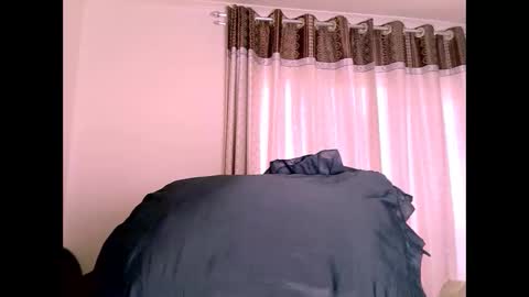 Snapshot of exoticindian37 chatting on 12.22.25 exoticindian37 online show from 12.22.25