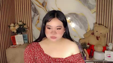 SHANTAL MARIE online show from 08.04.26