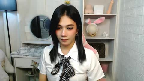 Snapshot of exotictssavie chatting on 02.10.25 exotictssavie online show from 02.10.25