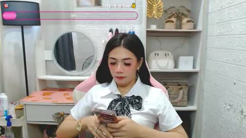 Snapshot of exotictssavie chatting on 10.23.25 exotictssavie online show from 10.23.25